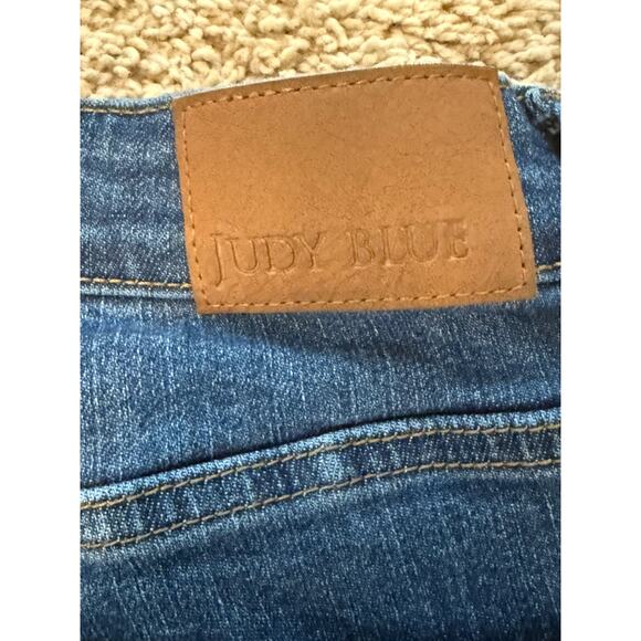 Judy Blue skinny fit jeans in blue denim with a frayed hem Size 16W - Picture 6 of 9